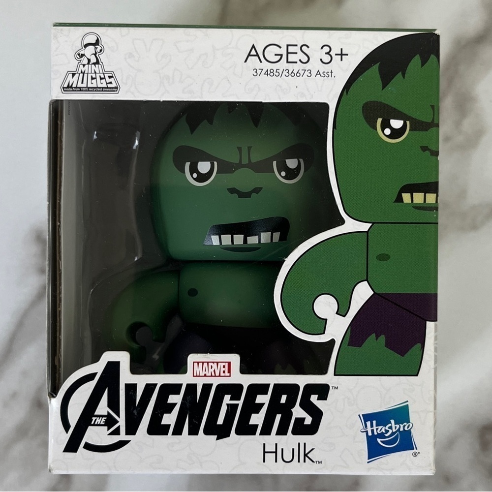 Mini Muggs Hulk Marvel Avengers Hasbro NEW 2011